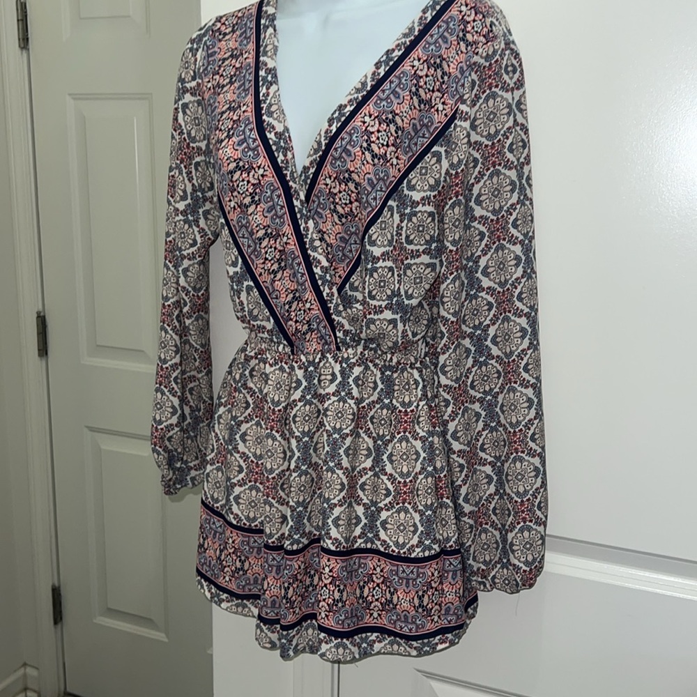 Decree Laceup Bellsleeve Romper Juniors long sleeve